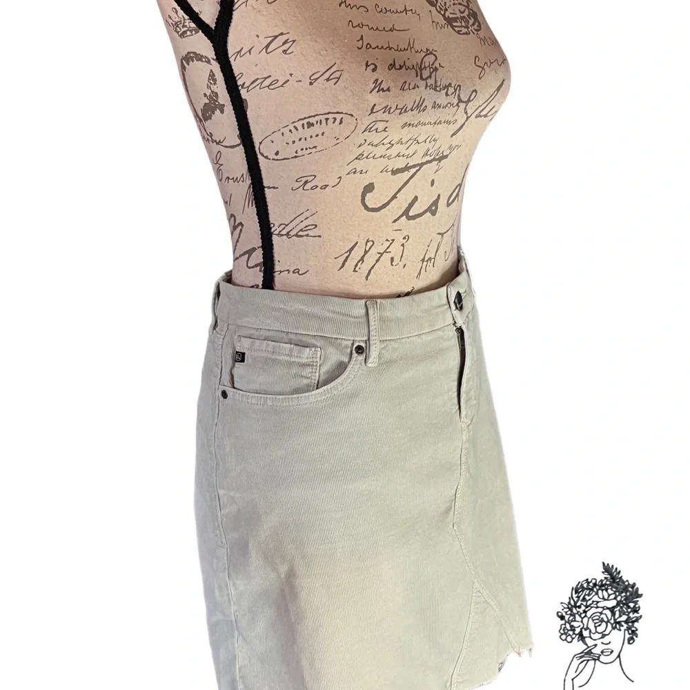 Dear John Skirts | Light Green Corduroy Mini Skirt | Size 30/31 - Picture 10 of 10